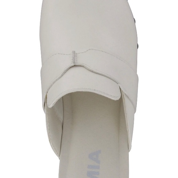 Womens MIA Slip On Clogs Size 8 M Lightweight Bone Color Faux Wood Sole New - Picture 10 of 12